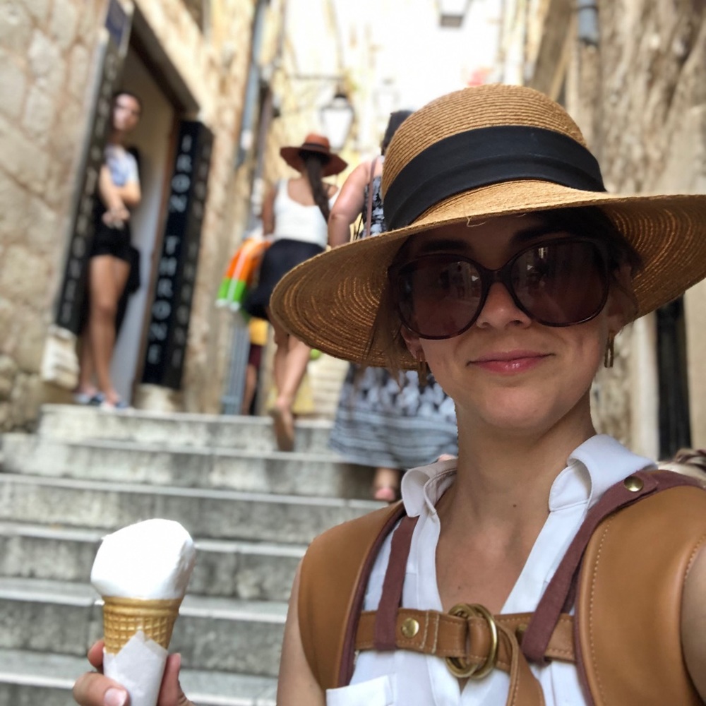 Meet your Posher, Jennifer